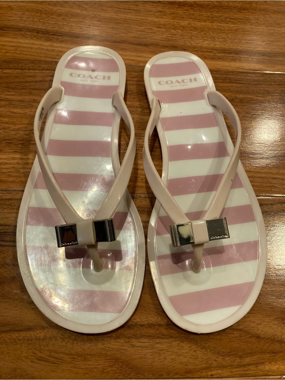 Coach Landon Pink / White Striped Jelly Bow Sz 7B Thong Flip Flops  Sandals